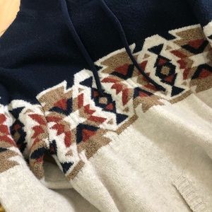 Super soft mens size Medium sweater. Never worn, Old Navy.